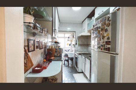 Apartamento à venda com 60m², 3 quartos e 2 vagasCozinha