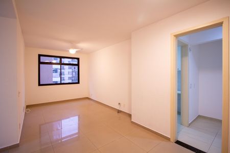 Apartamento à venda com 80m², 2 quartos e 1 vagaSala