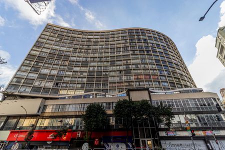 Apartamento à venda com 101m², 2 quartos e sem vagaFachada