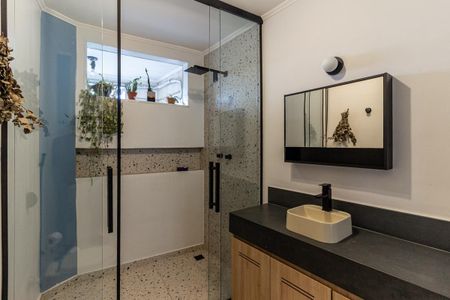 Apartamento à venda com 101m², 2 quartos e sem vagaBanheiro