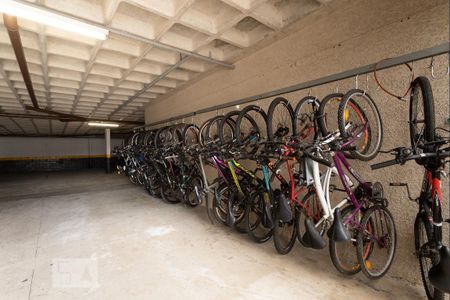Apartamento à venda com 47m², 2 quartos e 1 vaga Apartamento à venda com 47m², 2 quartos e 1 vagaÁrea comum - Bicicletário