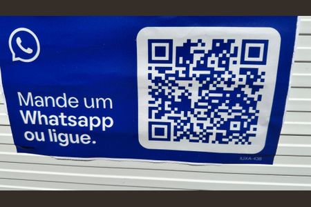 Casa à venda com 320m², 4 quartos e 2 vagas Casa à venda com 320m², 4 quartos e 2 vagasPlaquinha