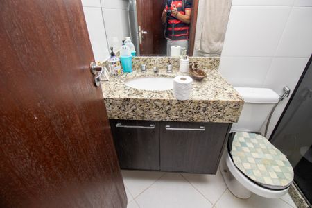 Casa à venda com 320m², 4 quartos e 2 vagas Casa à venda com 320m², 4 quartos e 2 vagasBanheiro de serviço