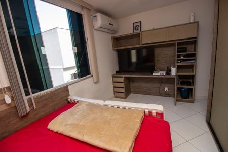 Casa à venda com 320m², 4 quartos e 2 vagas Casa à venda com 320m², 4 quartos e 2 vagasQuarto 3