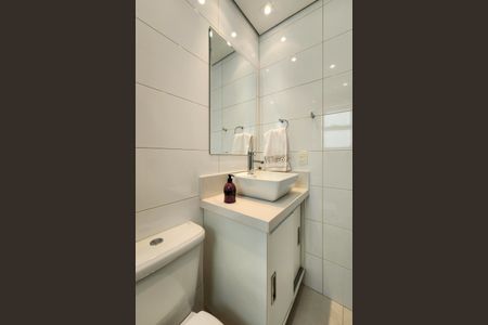 Apartamento à venda com 144m², 3 quartos e 3 vagas Apartamento à venda com 144m², 3 quartos e 3 vagasBanheiro da Suíte 1