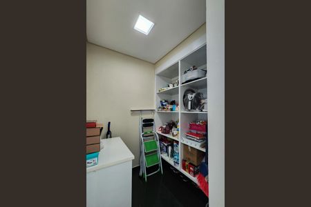 Apartamento à venda com 144m², 3 quartos e 3 vagas Apartamento à venda com 144m², 3 quartos e 3 vagasÁrea de Serviço