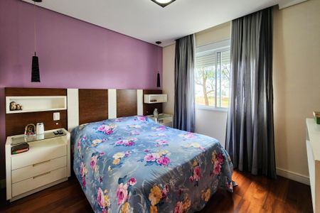Apartamento à venda com 144m², 3 quartos e 3 vagas Apartamento à venda com 144m², 3 quartos e 3 vagasSuíte 3