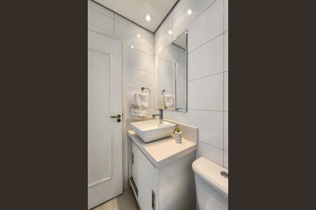 Apartamento à venda com 144m², 3 quartos e 3 vagas Apartamento à venda com 144m², 3 quartos e 3 vagasBanheiro da Suíte 2