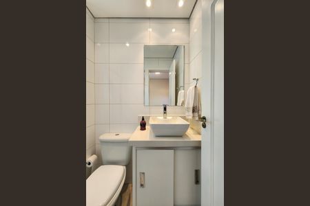 Apartamento à venda com 144m², 3 quartos e 3 vagas Apartamento à venda com 144m², 3 quartos e 3 vagasBanheiro da Suíte 1