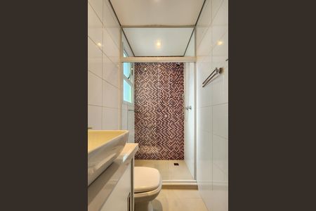 Apartamento à venda com 144m², 3 quartos e 3 vagas Apartamento à venda com 144m², 3 quartos e 3 vagasBanheiro da Suíte 2