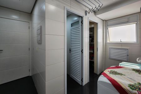 Apartamento à venda com 144m², 3 quartos e 3 vagas Apartamento à venda com 144m², 3 quartos e 3 vagasÁrea de Serviço