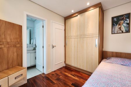 Apartamento à venda com 144m², 3 quartos e 3 vagas Apartamento à venda com 144m², 3 quartos e 3 vagasSuíte 1