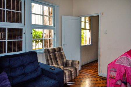 Casa à venda com 200m², 5 quartos e 6 vagasSala 2