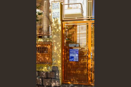 Casa à venda com 200m², 5 quartos e 6 vagasFachada