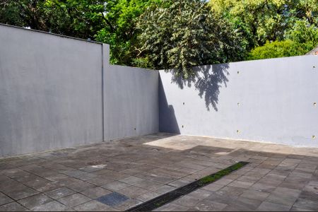 Casa à venda com 200m², 5 quartos e 6 vagasGaragem