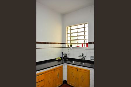 Casa à venda com 200m², 5 quartos e 6 vagasCozinha 2