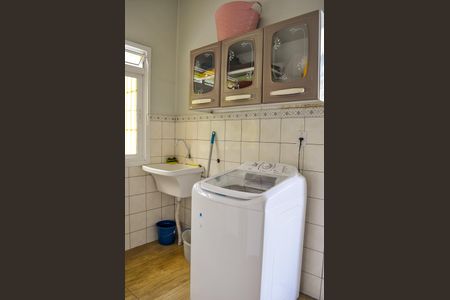 Casa à venda com 200m², 5 quartos e 6 vagasÁrea de Serviço