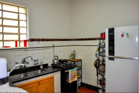 Casa à venda com 200m², 5 quartos e 6 vagasCozinha 2