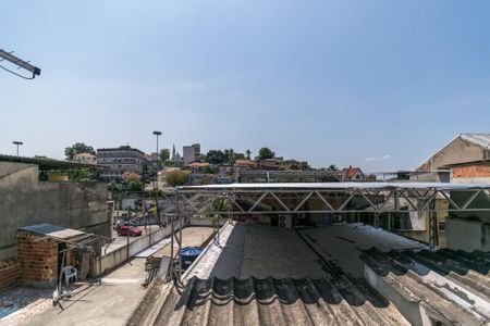 Casa à venda com 300m², 5 quartos e 3 vagasCasa frente - Vista da Área de serviço