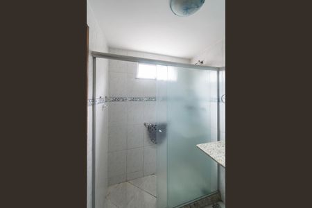 Casa à venda com 300m², 5 quartos e 3 vagasCasa fundos - Banheiro Social