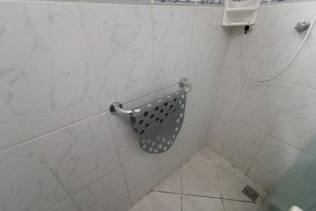 Casa à venda com 300m², 5 quartos e 3 vagasCasa fundos - Banheiro Social