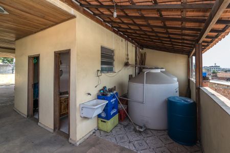 Casa à venda com 300m², 5 quartos e 3 vagasCasa frente - Terraço