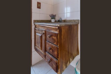 Casa à venda com 300m², 5 quartos e 3 vagasCasa frente - Banheiro do Terraço