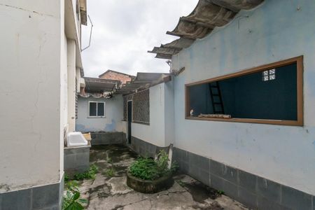 Casa à venda com 300m², 5 quartos e 3 vagasCasa fundos - Varanda