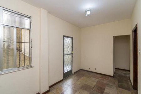 Casa à venda com 300m², 5 quartos e 3 vagasCasa fundos - Sala