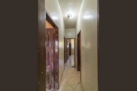 Casa à venda com 300m², 5 quartos e 3 vagasCasa frente - Corredor