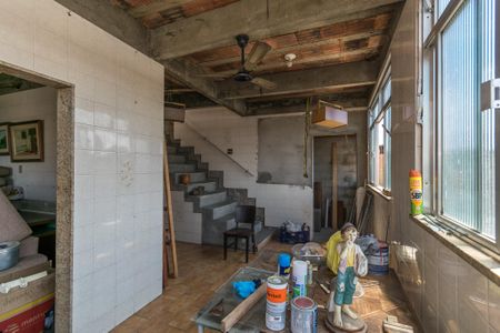 Casa à venda com 300m², 5 quartos e 3 vagasCasa frente - Área de serviço