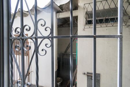 Casa à venda com 300m², 5 quartos e 3 vagasCasa fundos - Vista do Quarto 2