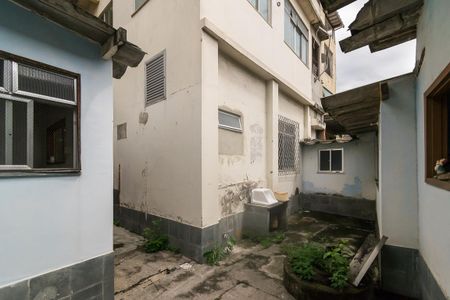 Casa à venda com 300m², 5 quartos e 3 vagasCasa fundos - Varanda