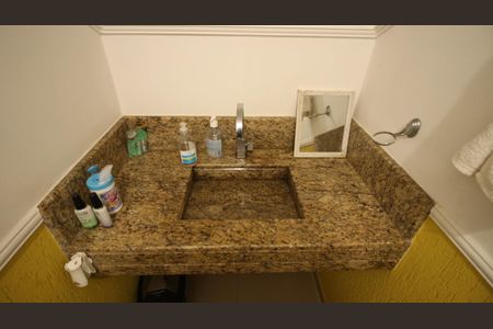 Casa à venda com 180m², 3 quartos e 3 vagasBanheiro Social