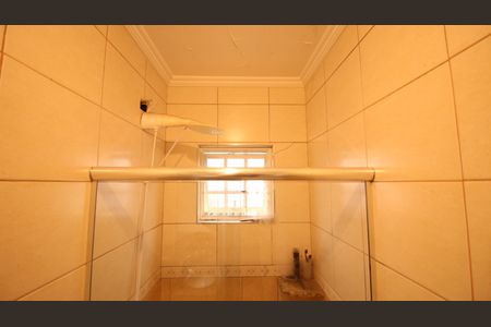 Casa à venda com 180m², 3 quartos e 3 vagasBanheiro /Quarto 2