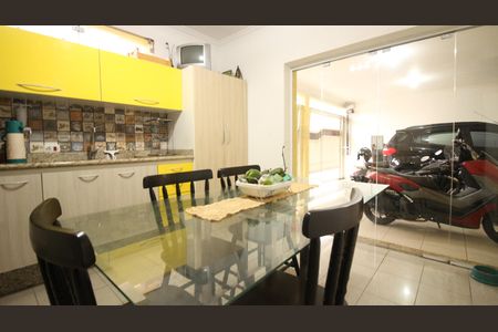 Casa à venda com 180m², 3 quartos e 3 vagasCozinha