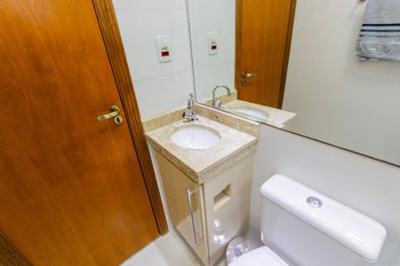 Apartamento à venda com 139m², 2 quartos e 2 vagas Apartamento à venda com 139m², 2 quartos e 2 vagasBanheiro Social