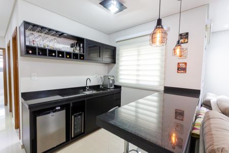 Apartamento à venda com 139m², 2 quartos e 2 vagas Apartamento à venda com 139m², 2 quartos e 2 vagasSala