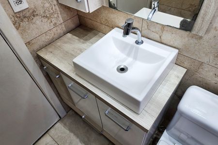 Apartamento para alugar com 56m², 2 quartos e 1 vaga Apartamento para alugar com 56m², 2 quartos e 1 vagaBanheiro