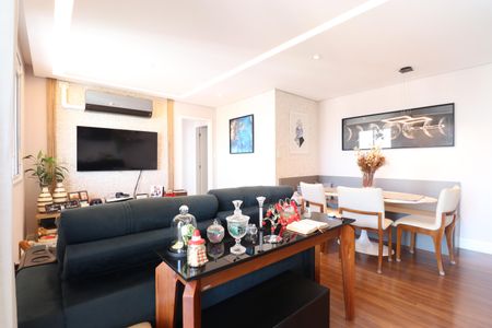 Apartamento à venda com 77m², 2 quartos e 2 vagasSala