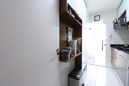 Apartamento à venda com 77m², 2 quartos e 2 vagasCozinha