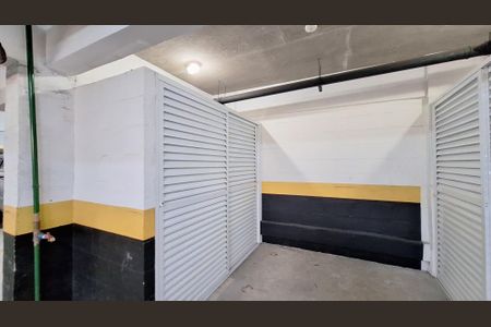 Apartamento à venda com 77m², 2 quartos e 2 vagas Apartamento à venda com 77m², 2 quartos e 2 vagasDepósito Privativo