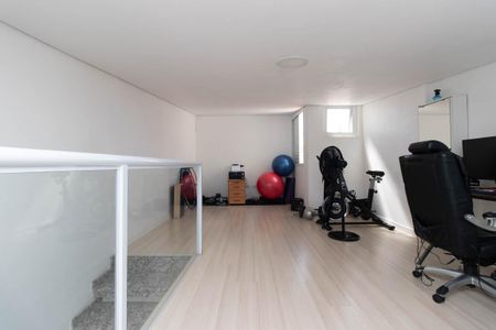 Casa de condomínio à venda com 99m², 3 quartos e 1 vaga Casa de condomínio à venda com 99m², 3 quartos e 1 vagaSótão