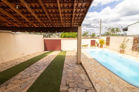 Casa à venda com 170m², 3 quartos e 4 vagasÁrea comum