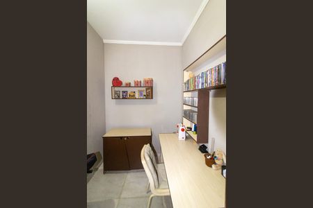 Casa à venda com 170m², 3 quartos e 4 vagasEscritório