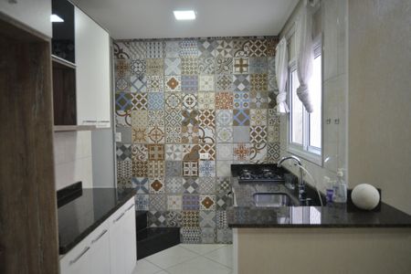 Apartamento para alugar com 110m², 2 quartos e 2 vagasCozinha