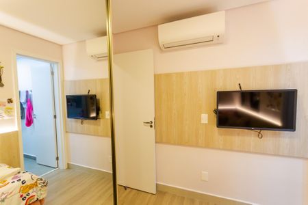 Apartamento à venda com 161m², 3 quartos e 3 vagas Apartamento à venda com 161m², 3 quartos e 3 vagasSuíte 1