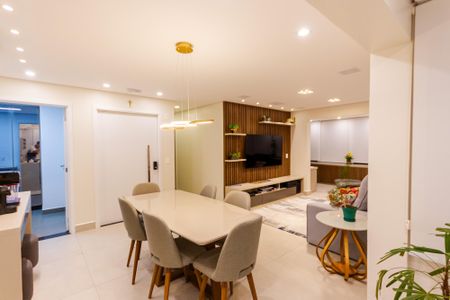 Apartamento à venda com 161m², 3 quartos e 3 vagas Apartamento à venda com 161m², 3 quartos e 3 vagasSala