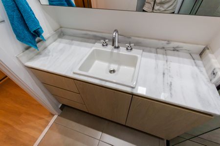 Apartamento à venda com 161m², 3 quartos e 3 vagas Apartamento à venda com 161m², 3 quartos e 3 vagasBanheiro da Suíte 2