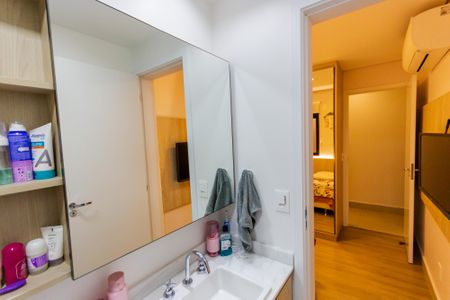 Apartamento à venda com 161m², 3 quartos e 3 vagas Apartamento à venda com 161m², 3 quartos e 3 vagasBanheiro da Suíte 1